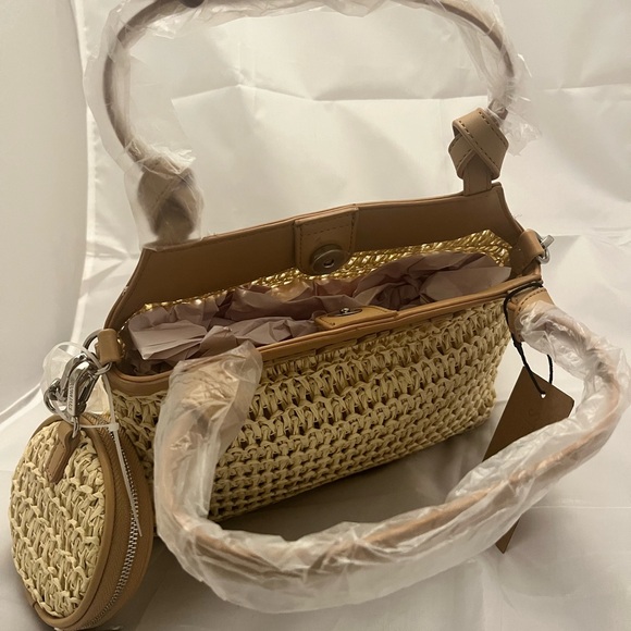 Steve Madden Tan and Cream Woven Women's Bag - Picture 5 of 8